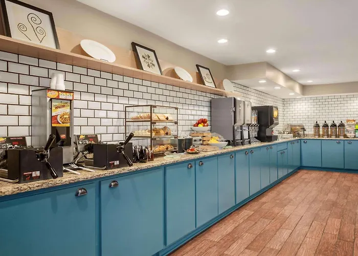 Country Inn & Suites By Radisson, Ames, Ia